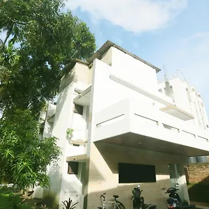 Hotel Oyo 42127 Thomsun Garden, Kochi