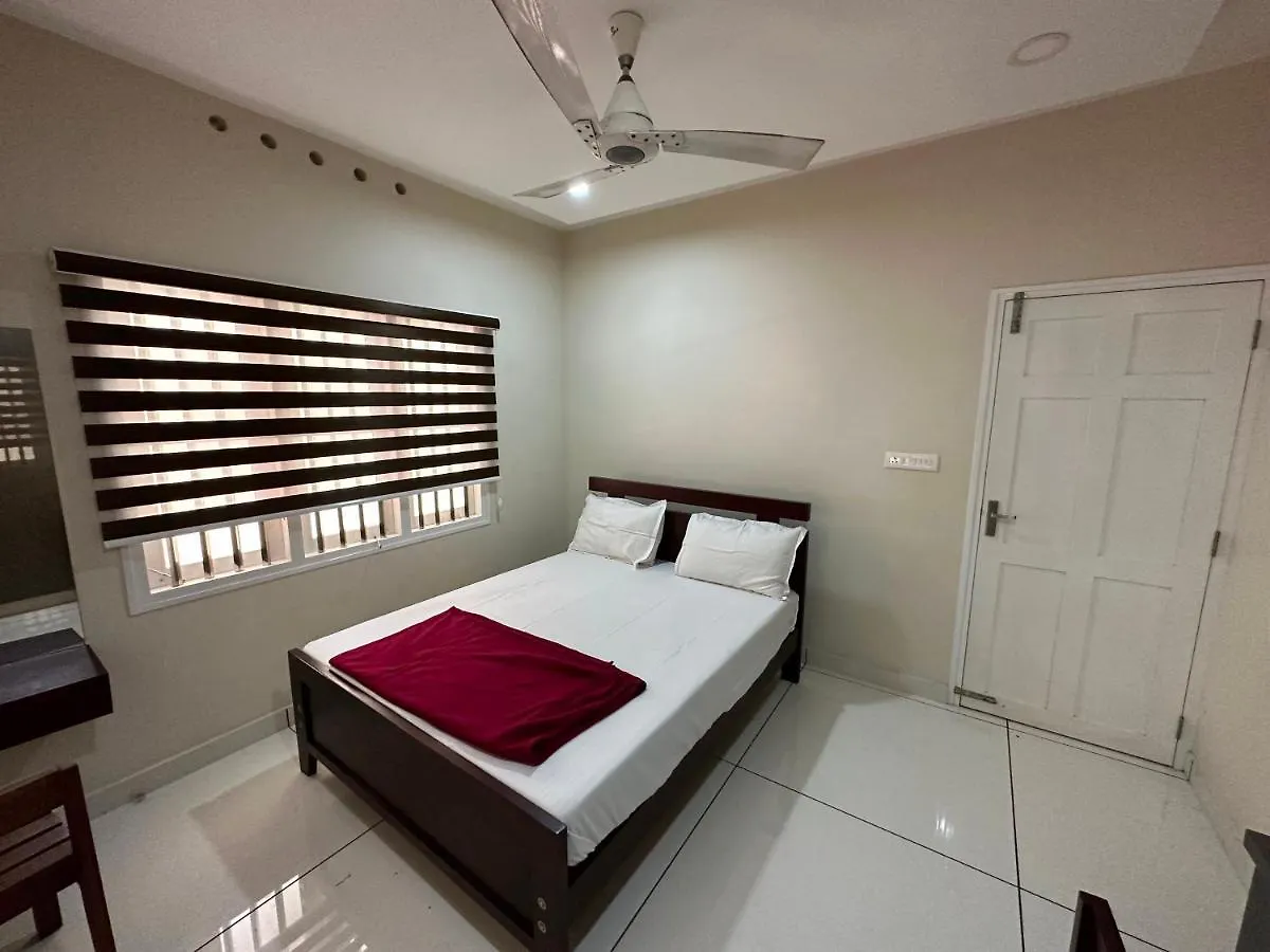 ***  Oyo Flagship Pearl Retreat Hotel Kochi India